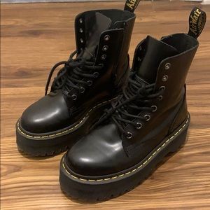 Dr. Marten Jadon Platform Boots US 5